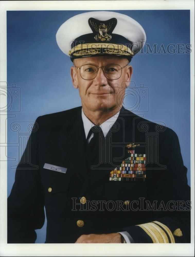 2000 Press Photo Admiral James D. Hull, 9th Coast Guard District Commander - Historic Images