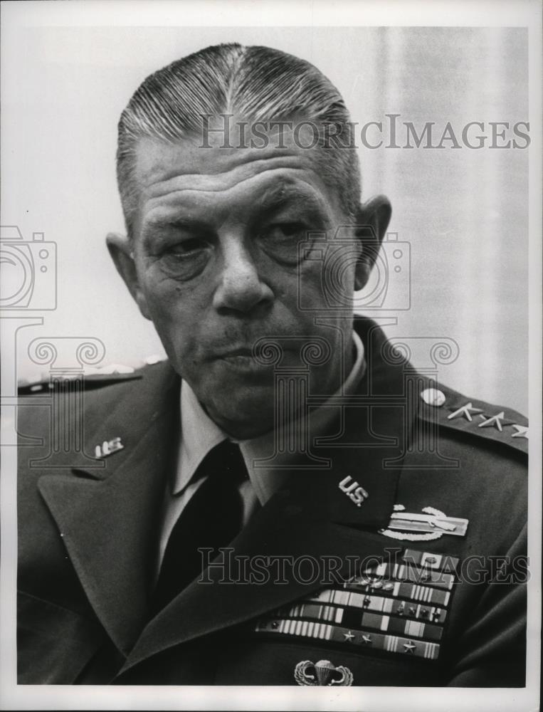 1964 Press Photo Gen Paul DeWitt Adams, Commander In Chief- Strike Command - Historic Images