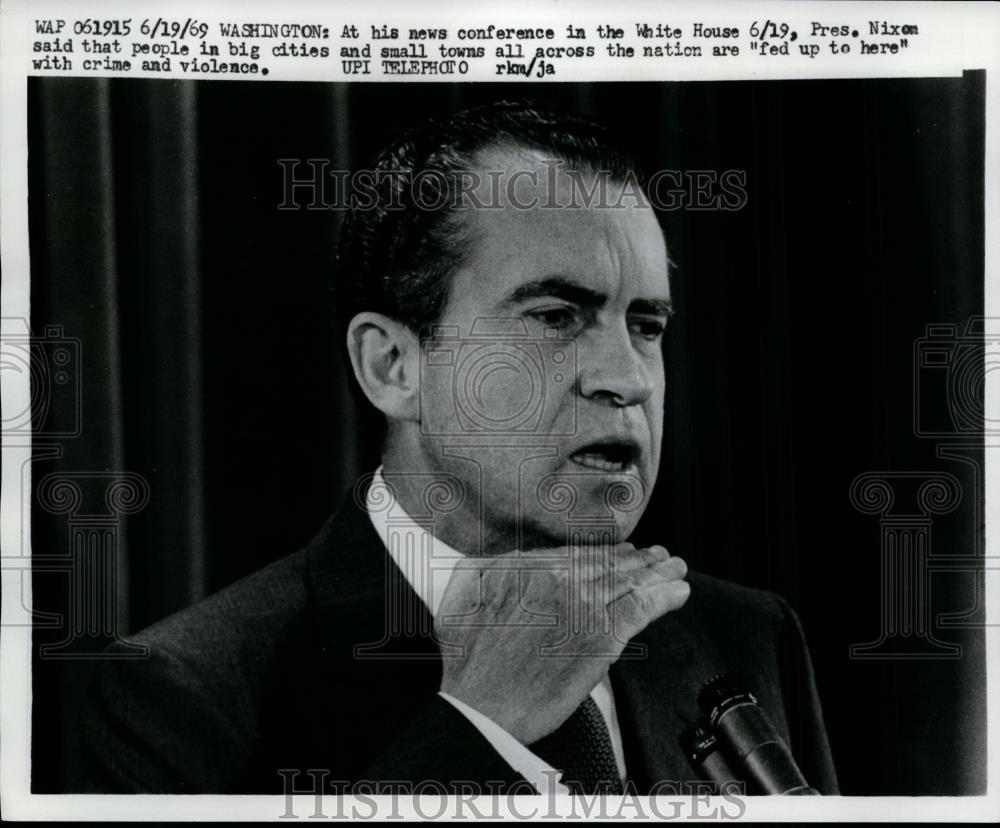 1969 Press Photo Richard Nixon During News Conference, White House - nef28332 - Historic Images