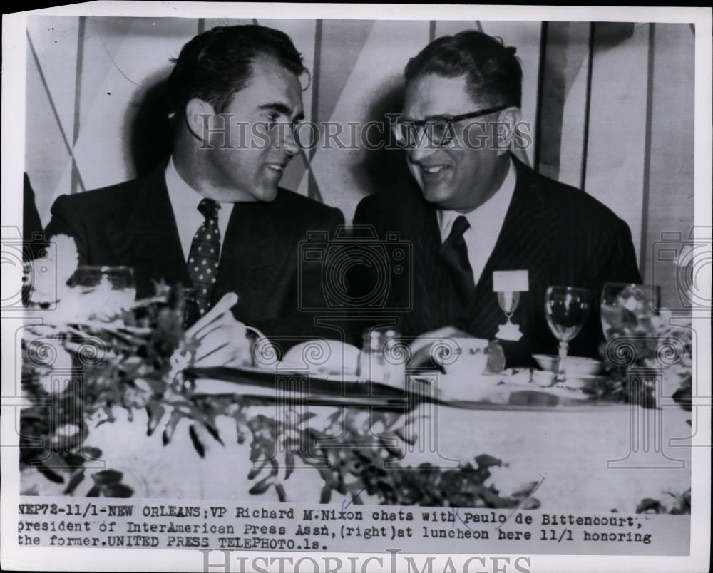 1955 Press Photo vice President Nixon chats with Paulo De Bittencourt - Historic Images