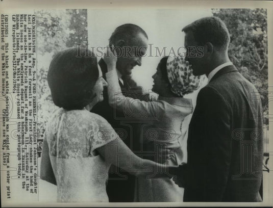 1966 Wire Photo Pres Johnson's daughter Luci dances w/ father before wedding - Historic Images