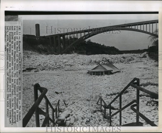 1964 Wire Photo Maid of the Mist boat tour line ticket office trapped in ice - Historic Images