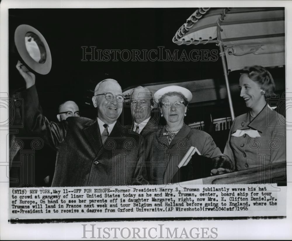 1956 Wire Photo Former President Harry S Truman and wife on their way to France - Historic Images