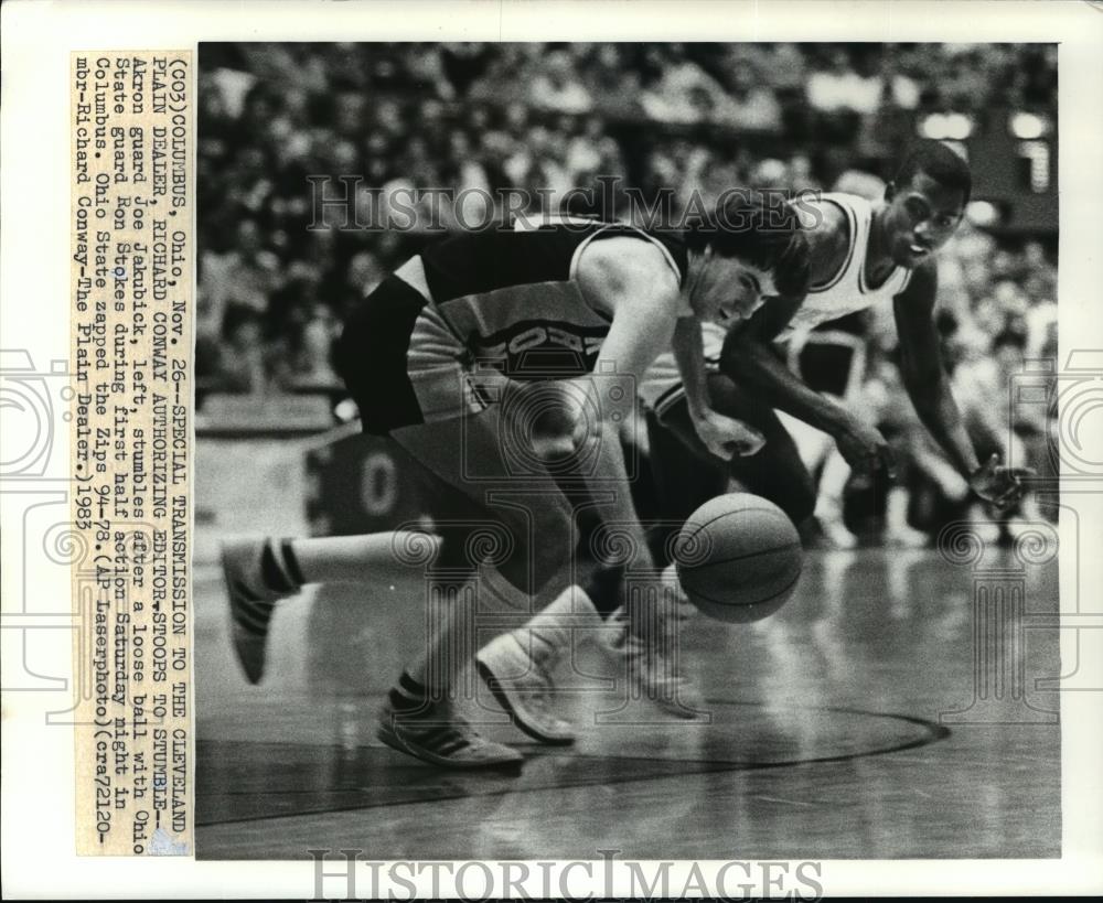 1983 Wire Photo Akron guard Joe Jakubick vs Ohio State guard Ron Stokes - Historic Images