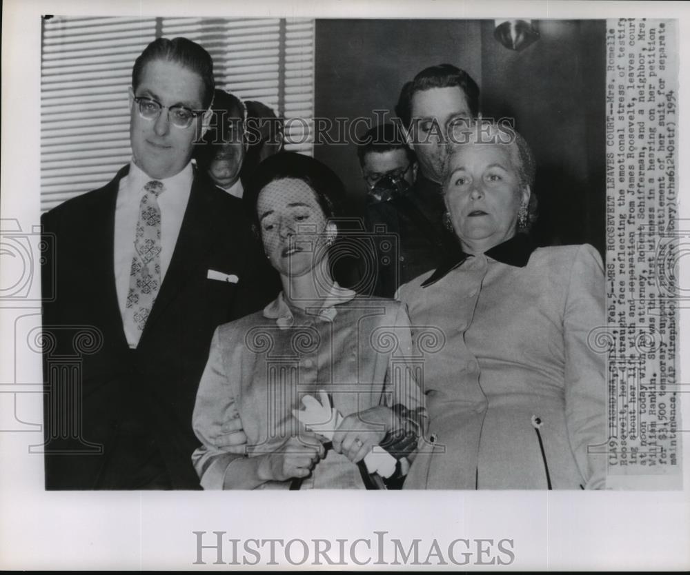 1954 Wire Photo Romelle Roosevelt With Her Attorney and Neighbor - cvw26454 - Historic Images