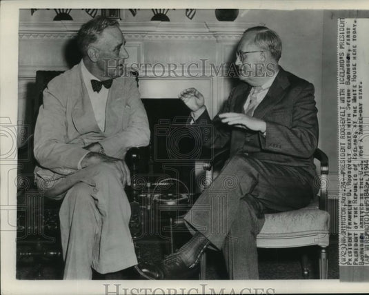 1944 Wire Photo Pres. Franklin D. Roosevelt & Pres. Sveinn Bjornsson of Iceland - Historic Images