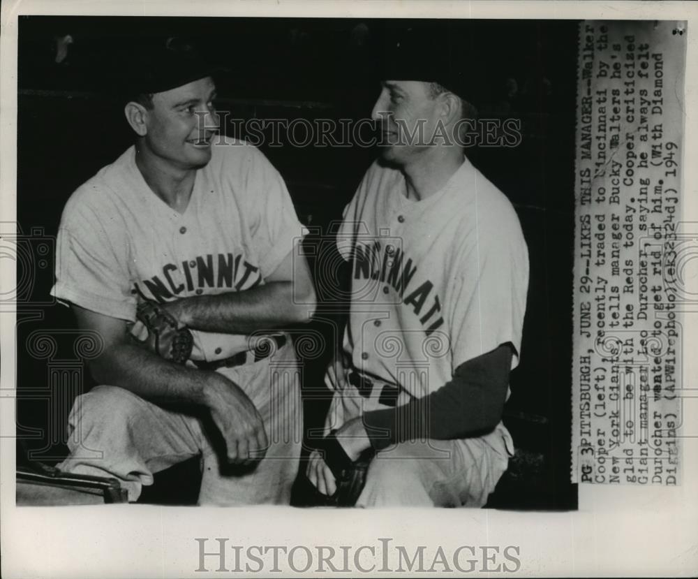 1949 Wire Photo Walker Cooper (left) &amp; Manager Bucky Walters of Cincinnati Reds - Historic Images