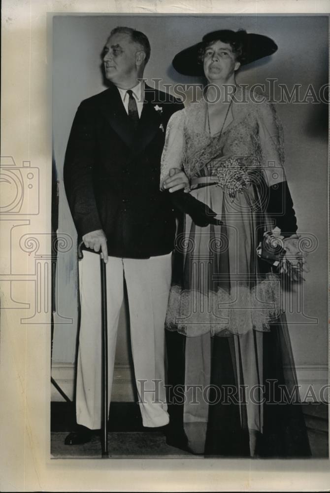 1962 Wire Photo President Franklin D Roosevelt and First Lady at a social event - Historic Images