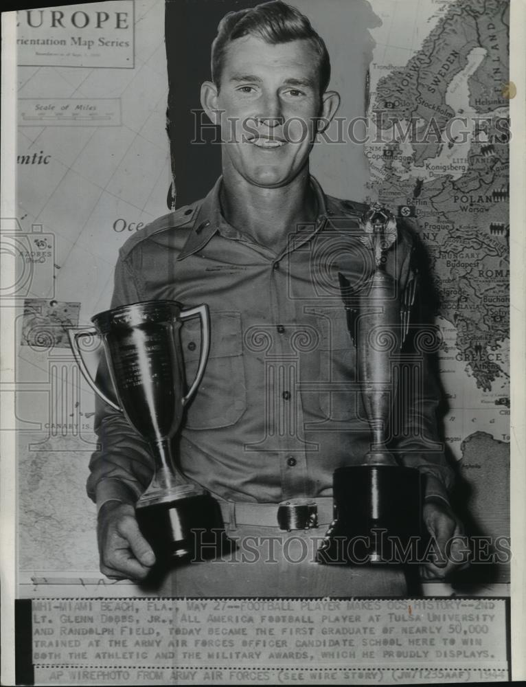 1944 Wire Photo Lt. Glenn Dobbs, Jr. displays his Athletic and Military Awards - Historic Images