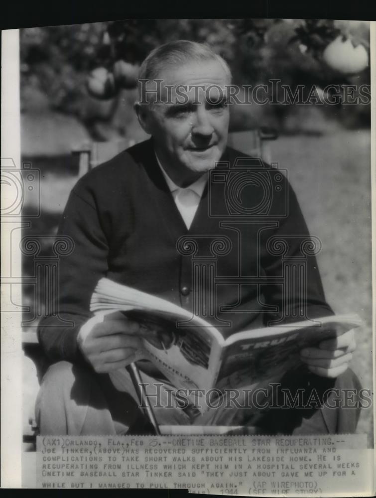 1944 Wire Photo Joe Tinker reading a magazine in Orlando, Fla. - cvw26987 - Historic Images