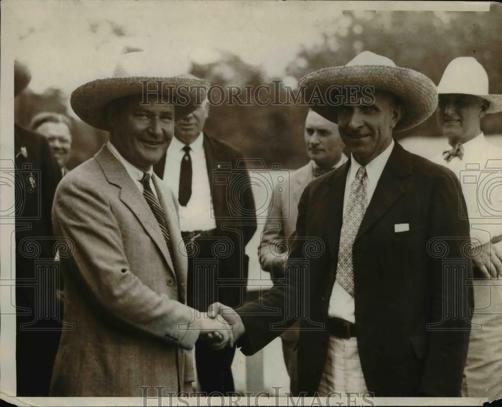 1931 Press Photo Governor Harry Moore Shakes Hands with William Sparho - Historic Images