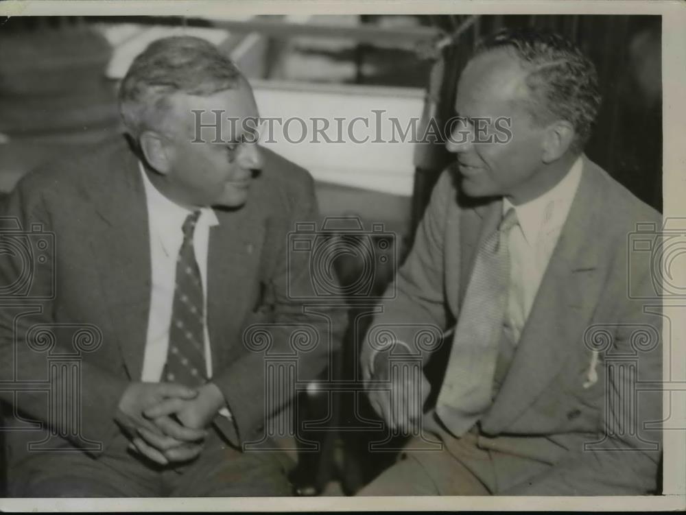 1936 Press Photo Alf Landon of Kansas Visited by Gaspar Bacon of Boston - Historic Images