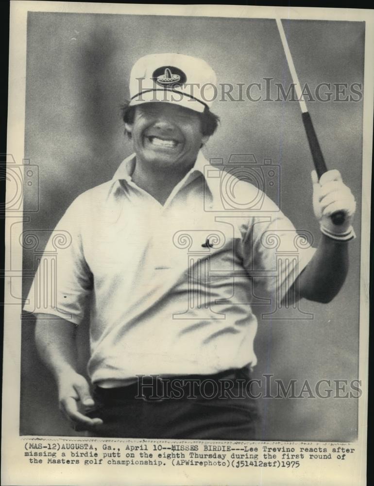 1975 Wire Photo Lee Trevino making face after missing a birdie putt in his game - Historic Images