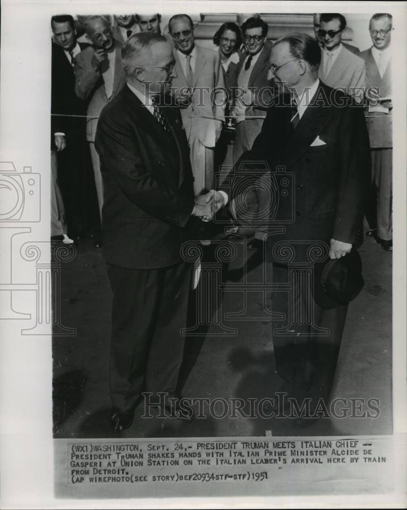 1961 Wire Photo President Harry Truman, Meets Italian Chief Alcide De Gasperi. - Historic Images