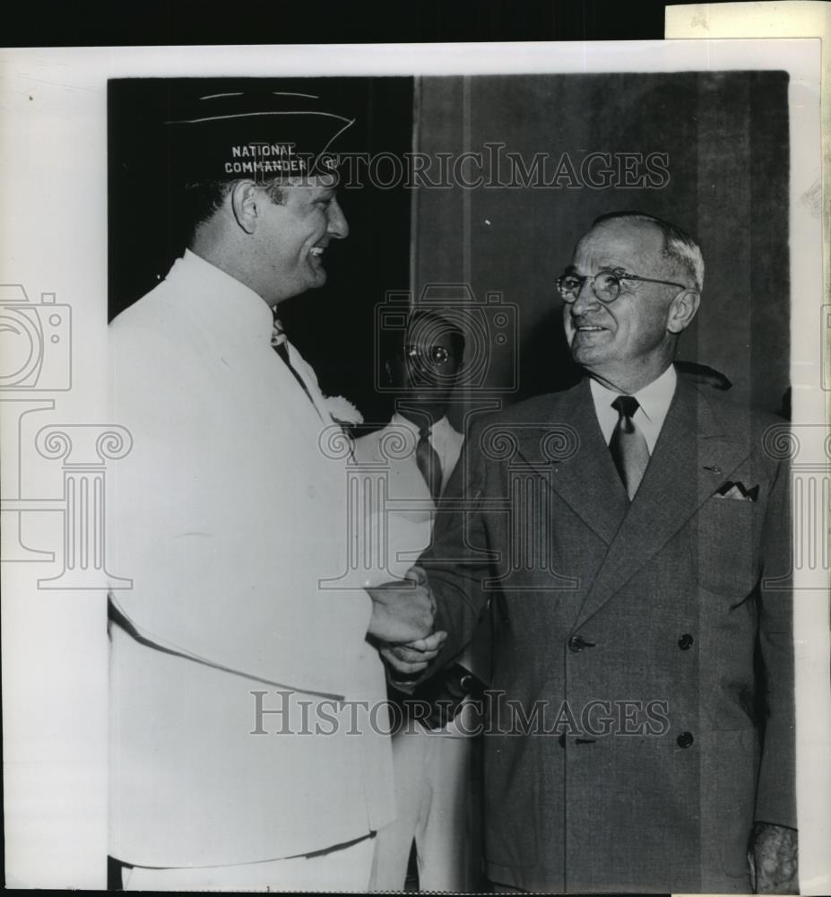 1951 Wire Photo President Harry Truman, shakes hands with Erle Cocke, Jr. - Historic Images