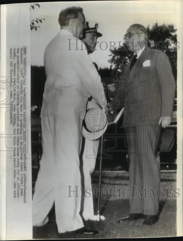 1948 Wire Photo President Roosevelt and Dr. Alfonso Lopez at the White House - Historic Images