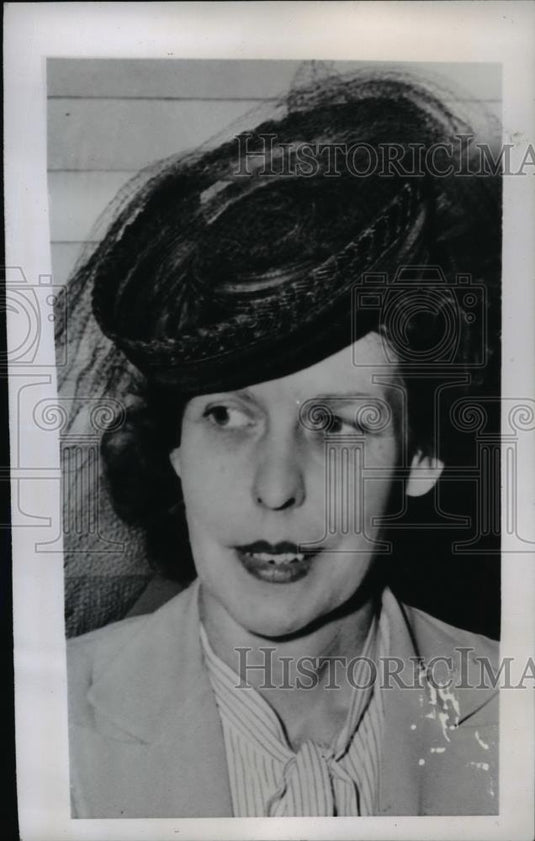 1945 Press Photo Gladys Bailey Charges William Cooper with Murder Plan, Seattle - Historic Images
