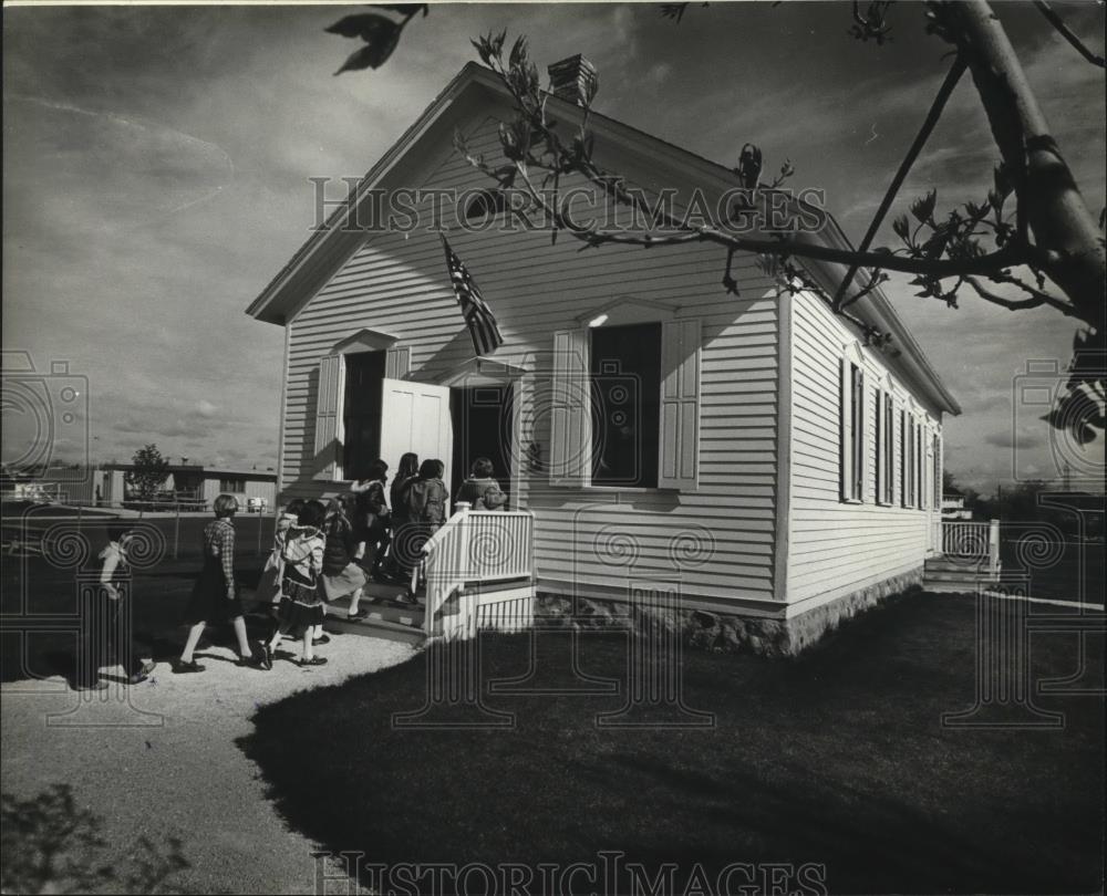1980 Press Photo Historic Wisconsin Schoolhouse - mja36318 - Historic Images