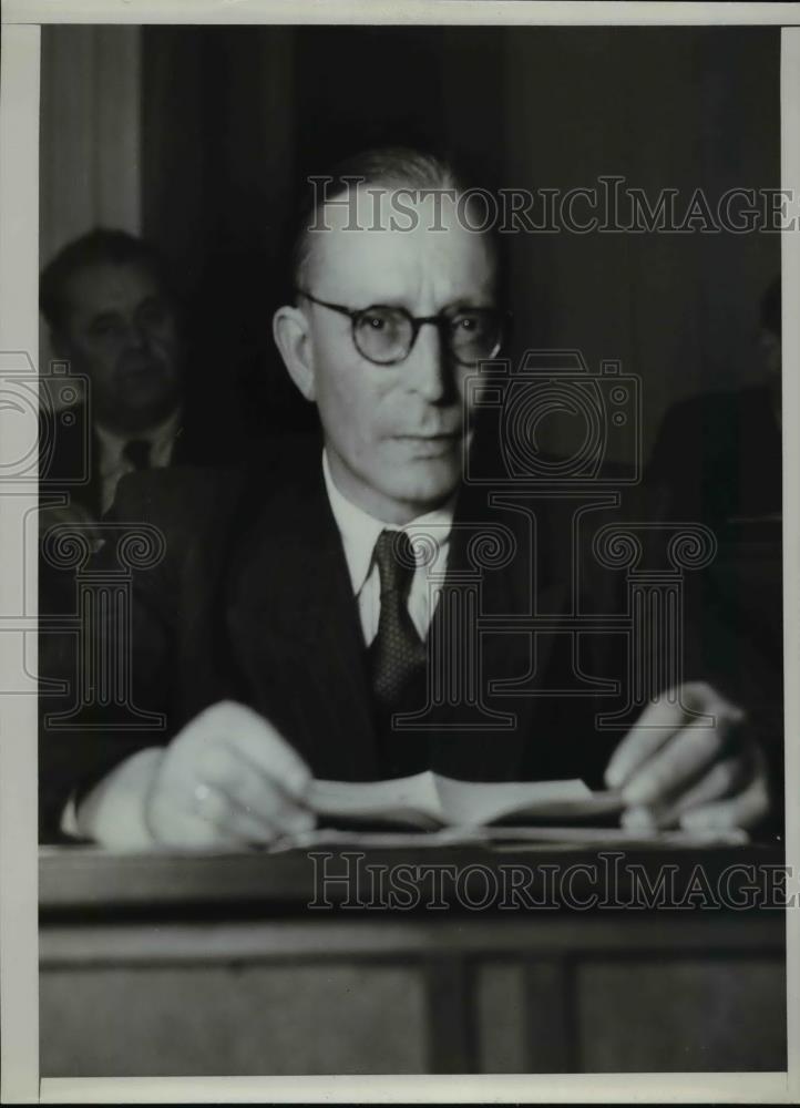 1949 Press Photo Hans Lock Minister of Finance East German Government - Historic Images