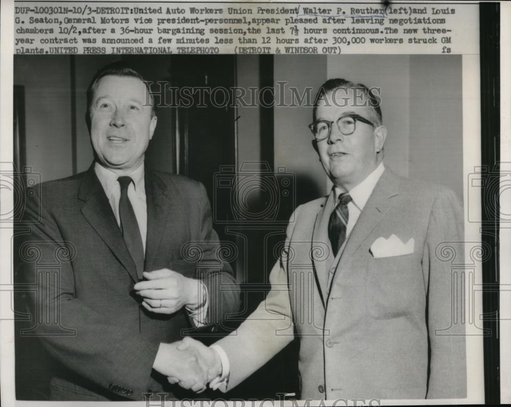 1958 Press Photo Walter Reuthers & Louis Seaton Appear Pleased After Negotiation - Historic Images