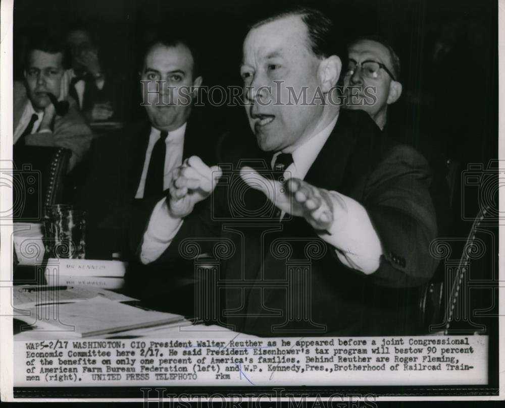 1954 Press Photo Walter Reuther as He Appeared Before an Economic Committee Here - Historic Images