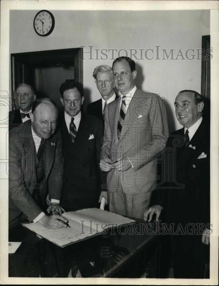 1941 Press Photo Robert A. Taft at Dedication William Howard Taft High School - Historic Images