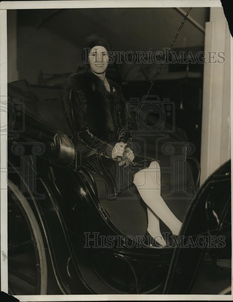 1929 Press Photo Rose Lawler of Fala PA at National Horse Show in NYC - Historic Images