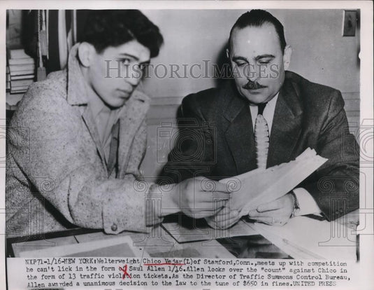1953 Press Photo Welterweight Chico Vejar & Saul Allen at NY traffic court - Historic Images
