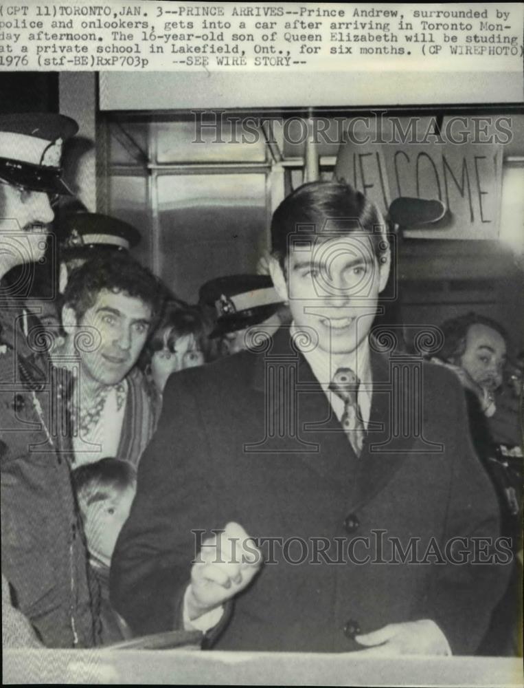 1977 Wire Photo Prince Andrew arrives in Toronto to study - spw00198 - Historic Images