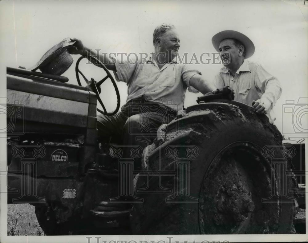 1960 Press Photo Lyndon B. Johnson on Farm in Johnson City, Texas - nef21488 - Historic Images