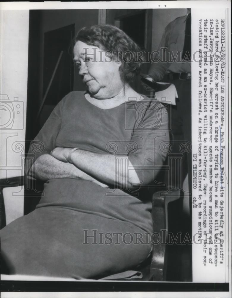 1961 Press Photo Ruth Frances Wright at Sheriff&#39;s Station, Los Angeles - Historic Images