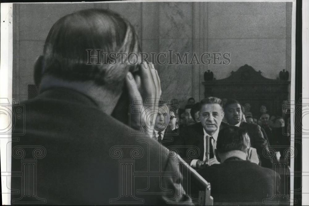 1963 Press Photo Sen John McClellan Cups Ears To Listen to Joseph Valachi - Historic Images