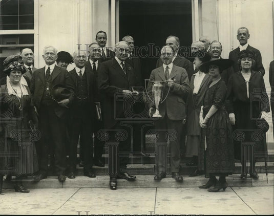 1921 Press Photo Harding presents Ballou the cup for largest school enrollment - Historic Images