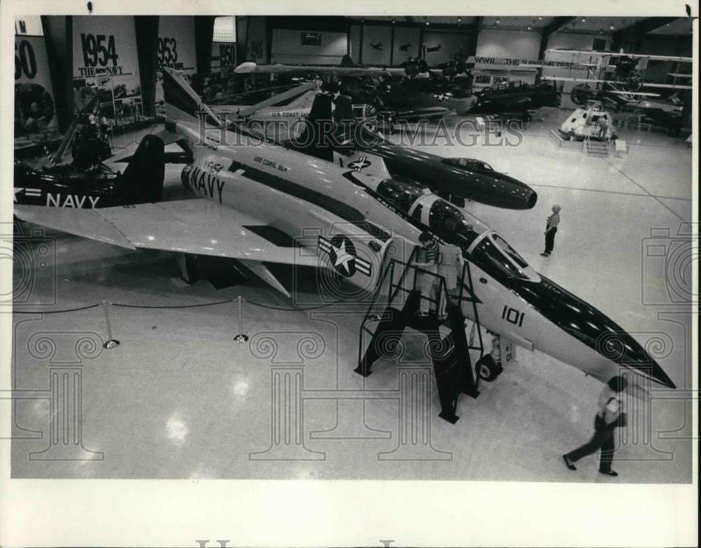 1985 Press Photo Navy F-4n Phantom ready to fly at the Navy Aviation Museum - Historic Images