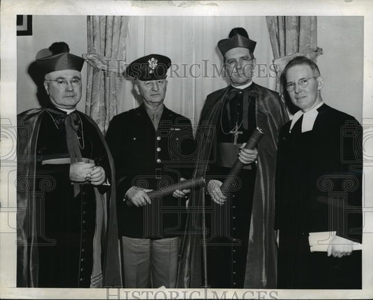 1944 Press Photo New York Manhattan College honors Bishop and General NYC - Historic Images