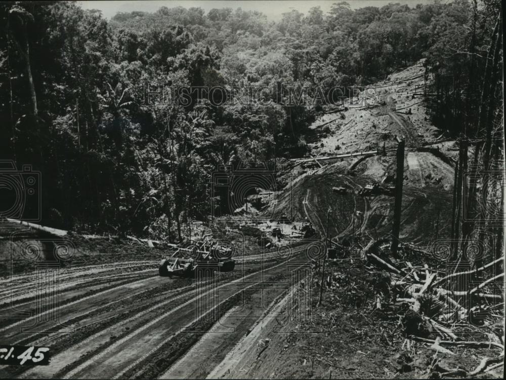 1941 Press Photo Section of Trans-Isthmian Highway looping down Panama Jungles - Historic Images