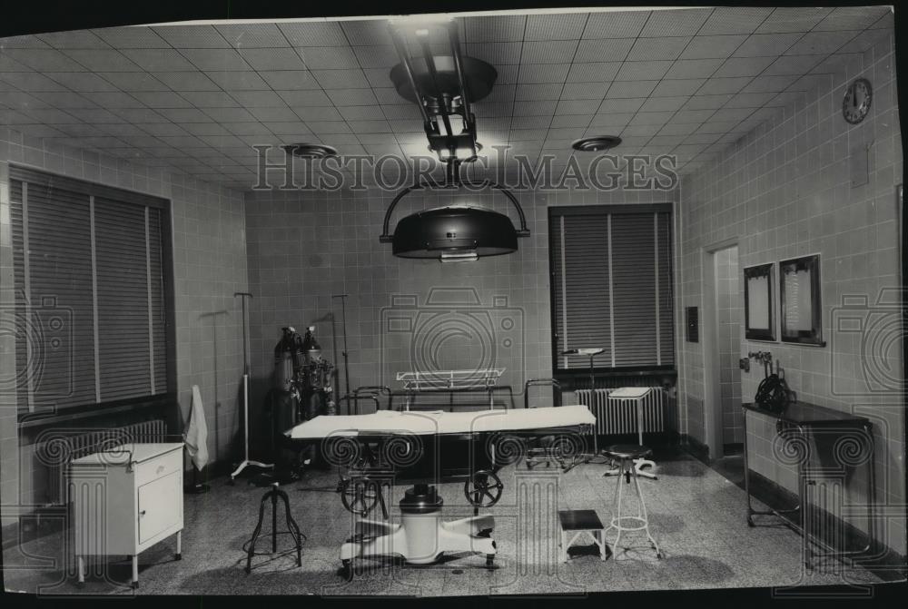 1949 Press Photo Sacred Heart Hospital - spx11304 - Historic Images