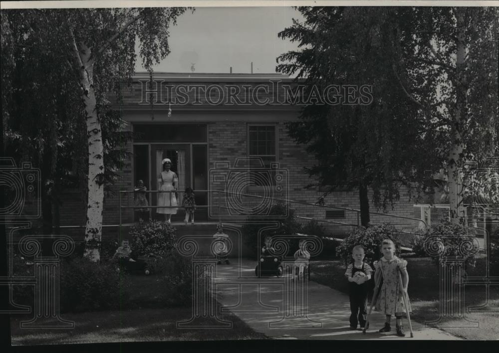 1955 Press Photo Shrine Hospital - spx11318 - Historic Images