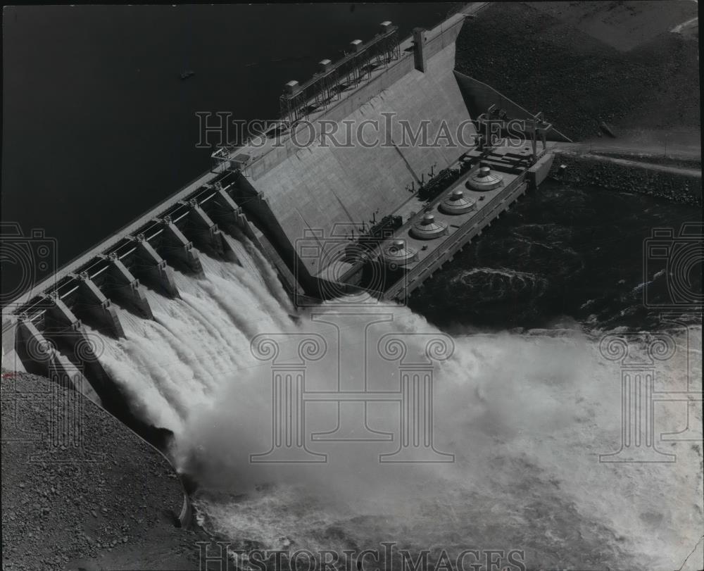1961 Press Photo Aerial view of the Noxon Rapids Dam spx10804