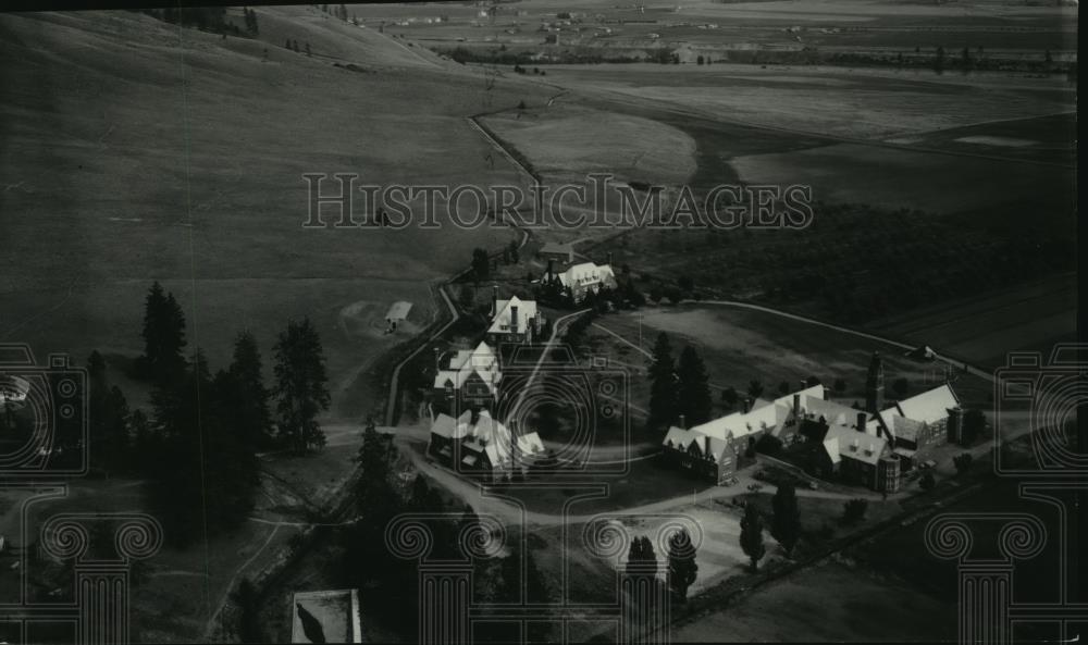 1935 Press Photo Aerial view of the Hilton Settlement - spx11057 - Historic Images