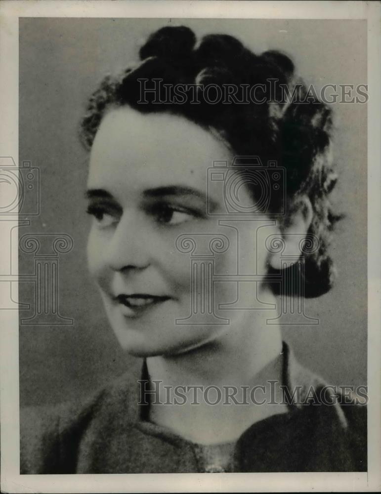 1941 Press Photo Jan Struther author of Mrs Miniver - nee79595 - Historic Images