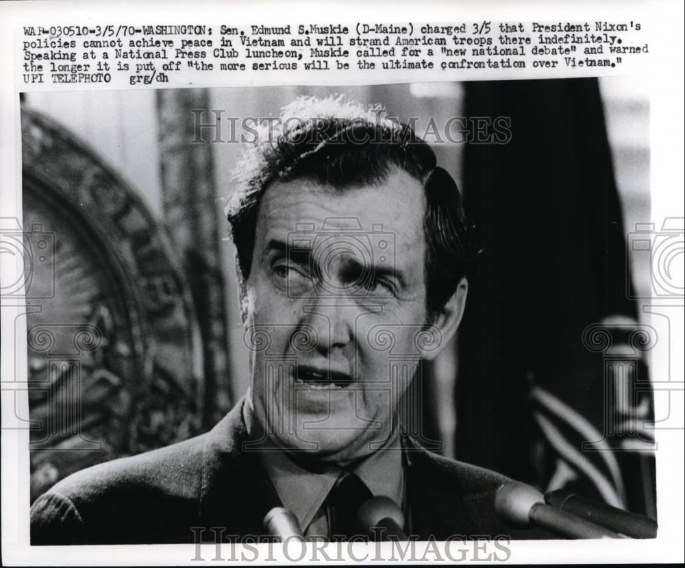 1970 Press Photo Maine Senator Edmund S. Muskie Addresses Press Club Luncheon - Historic Images