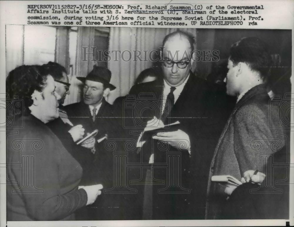 1958 Press Photo Professor Richard Scammon of Governmental Affairs Institute - Historic Images