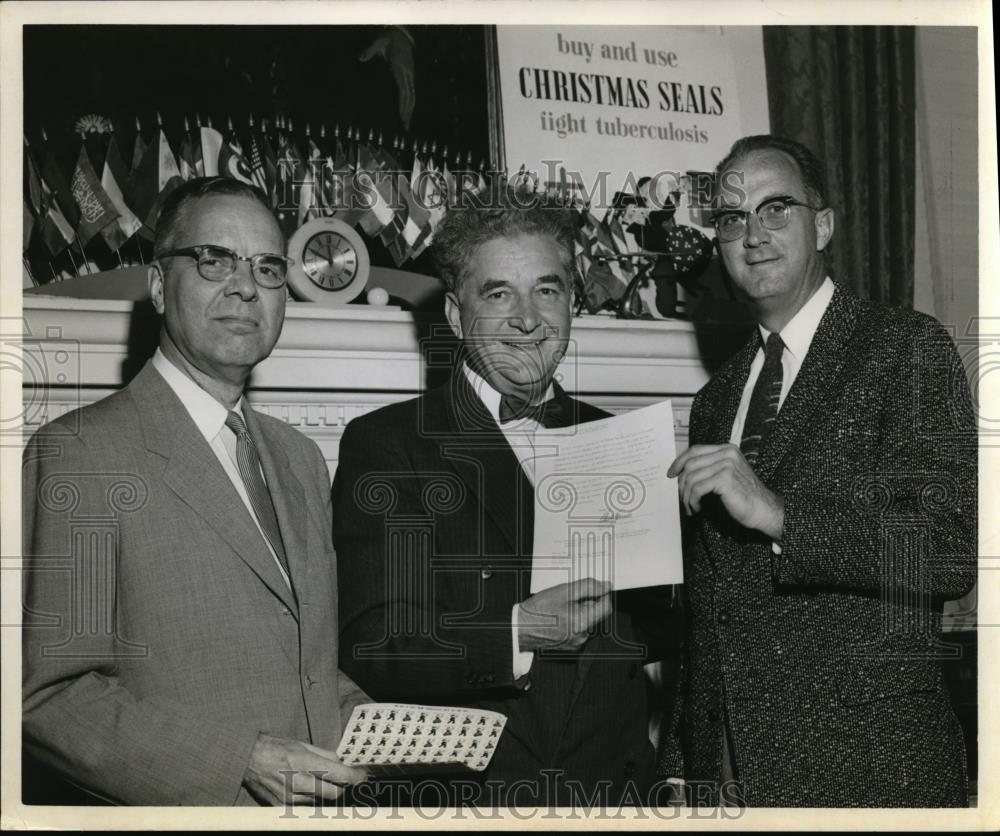 1956 Press Photo Senator Frank Lausche from Ohio with Dr.R.H. Browningm. - Historic Images