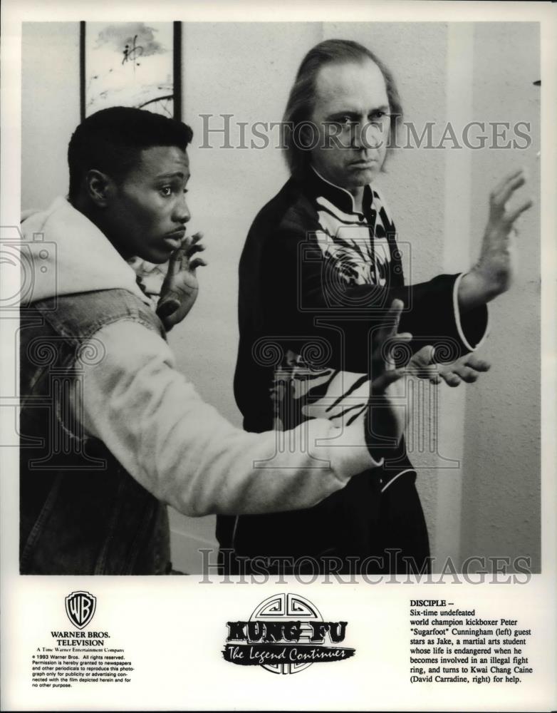 Press Photo Peter Cunningham &amp; David Carradine in Kung Fu, The Legend Continues - Historic Images