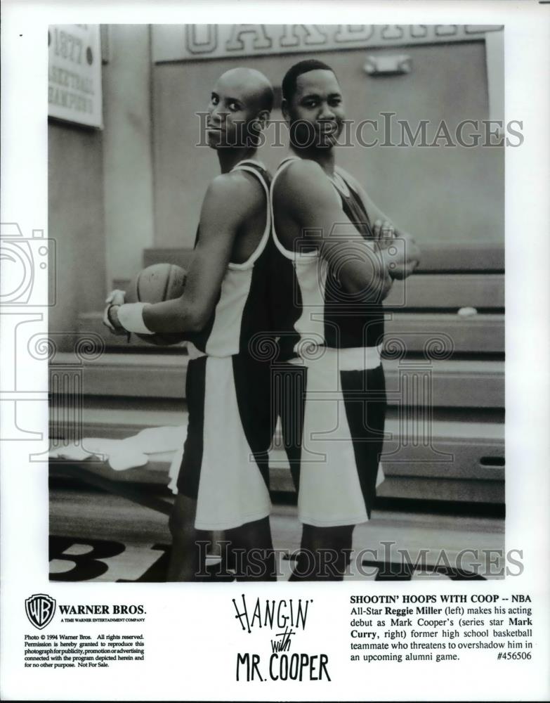 1994 Press Photo Reggie Miller & Mark Cooper in Hangin with Mr Cooper - Historic Images