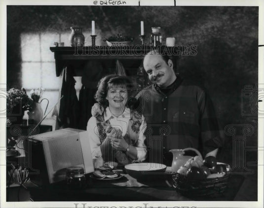 1993 Press Photo Viki Boyle and Tony Hoty in "The Big Fans" - cva21152 - Historic Images