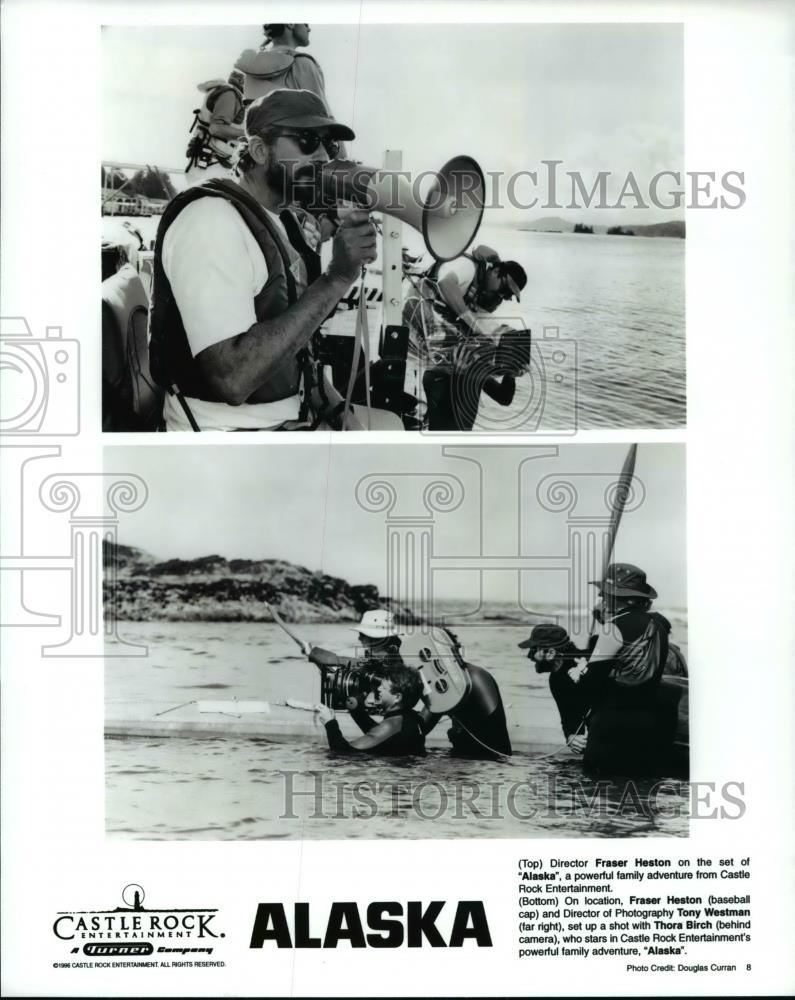 Press Photo Fester Heston on the set of Alaska with star Thora Birch & crew - Historic Images