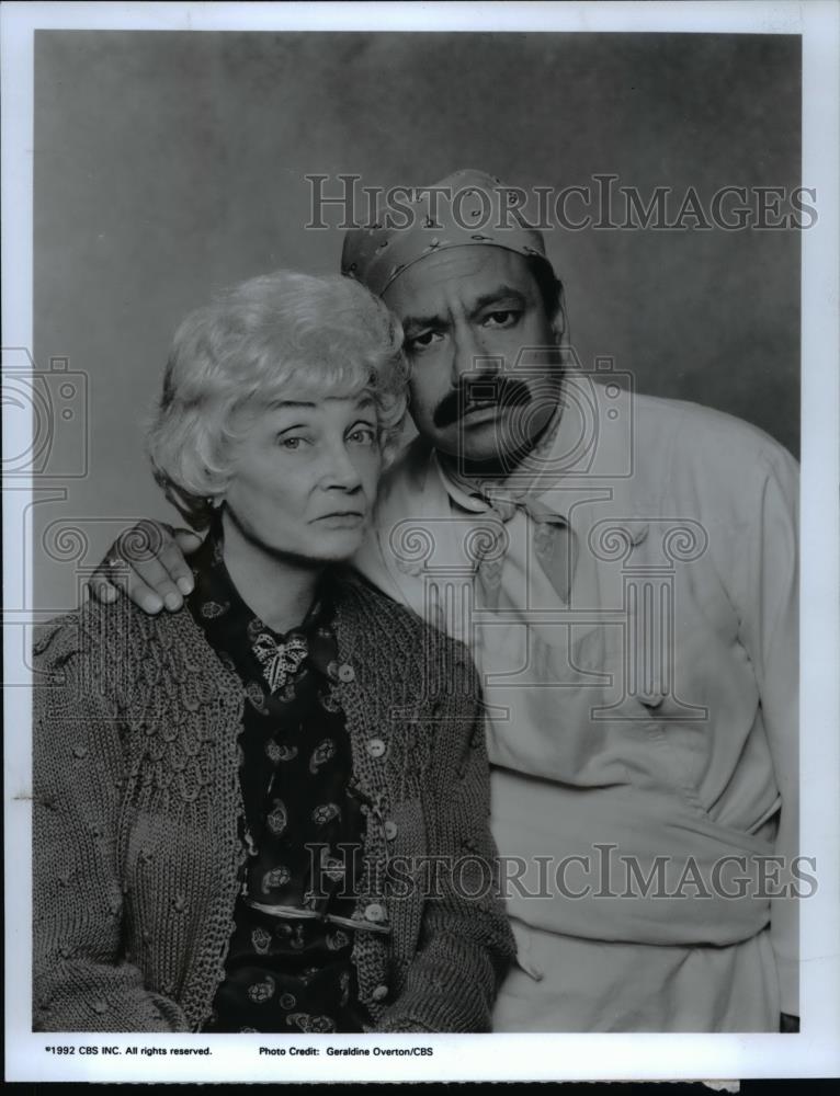 1992 Press Photo Estelle Getty, Cheech Marin in The Golden Palace on CBS - Historic Images