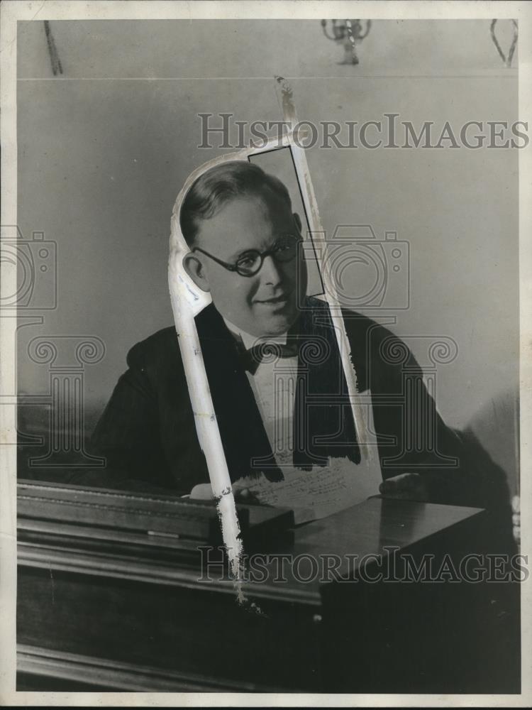 1928 Press Photo Floy B. Johnson at Piano - nef44549 - Historic Images